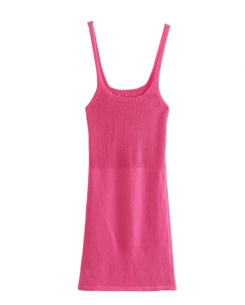 Abito da donna in maglia rosa rossa