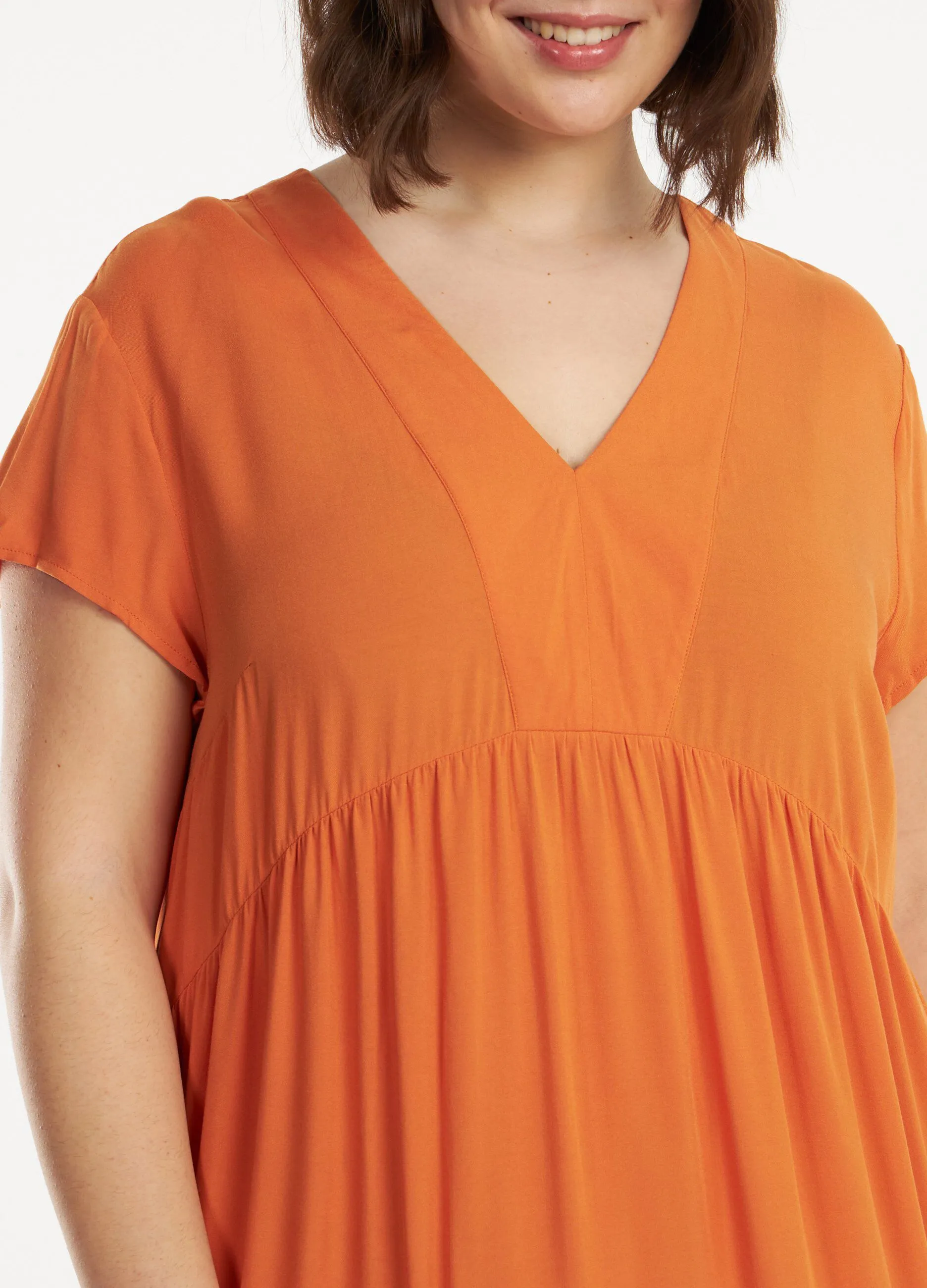 Abito in pura viscosa a balze donna curvy