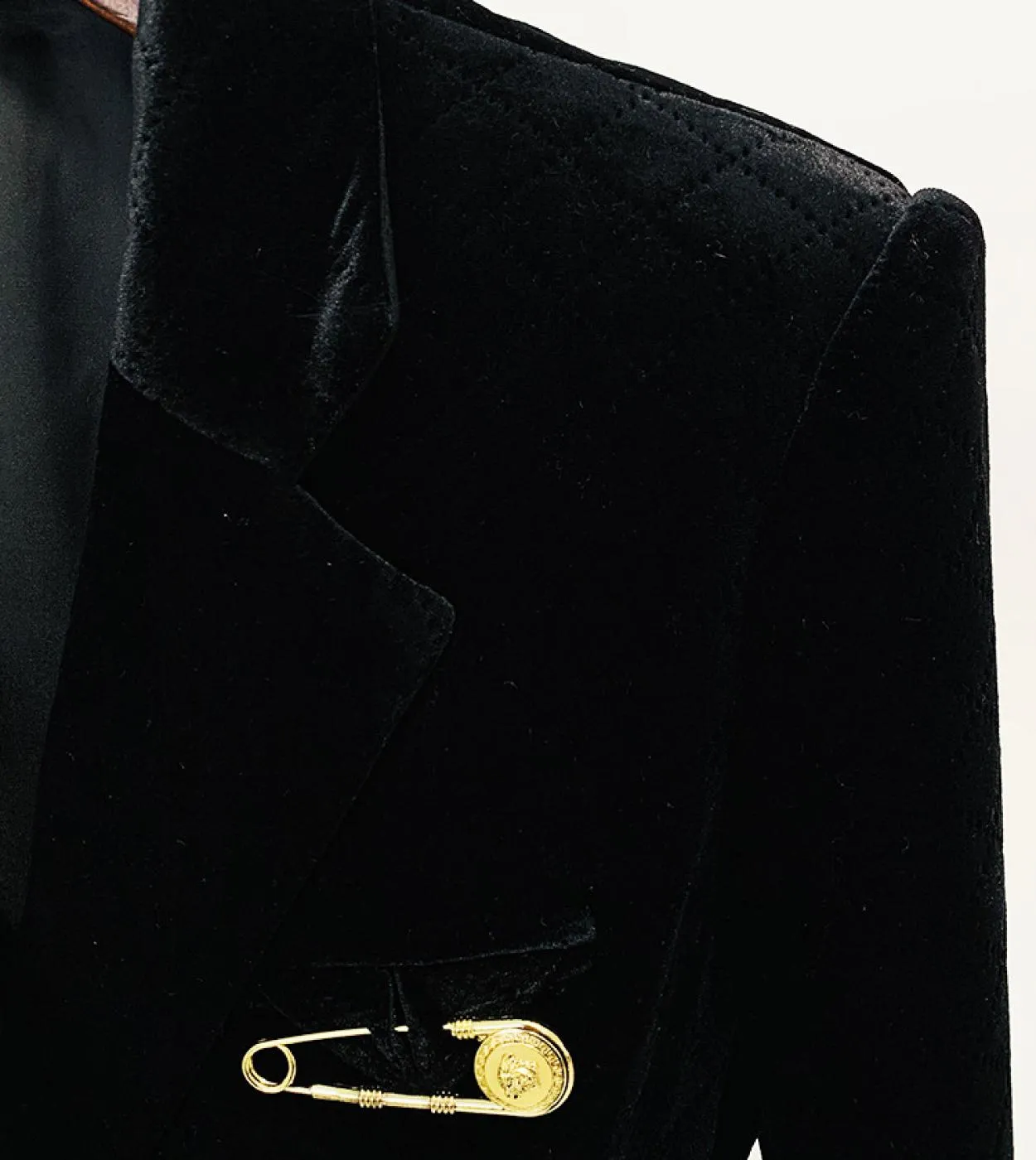 Blazer in velluto Corto Spilla nera Decorazione Bottone leone dorato Doppio petto Giacche in velluto a rombo Blazer da lavoro Wo