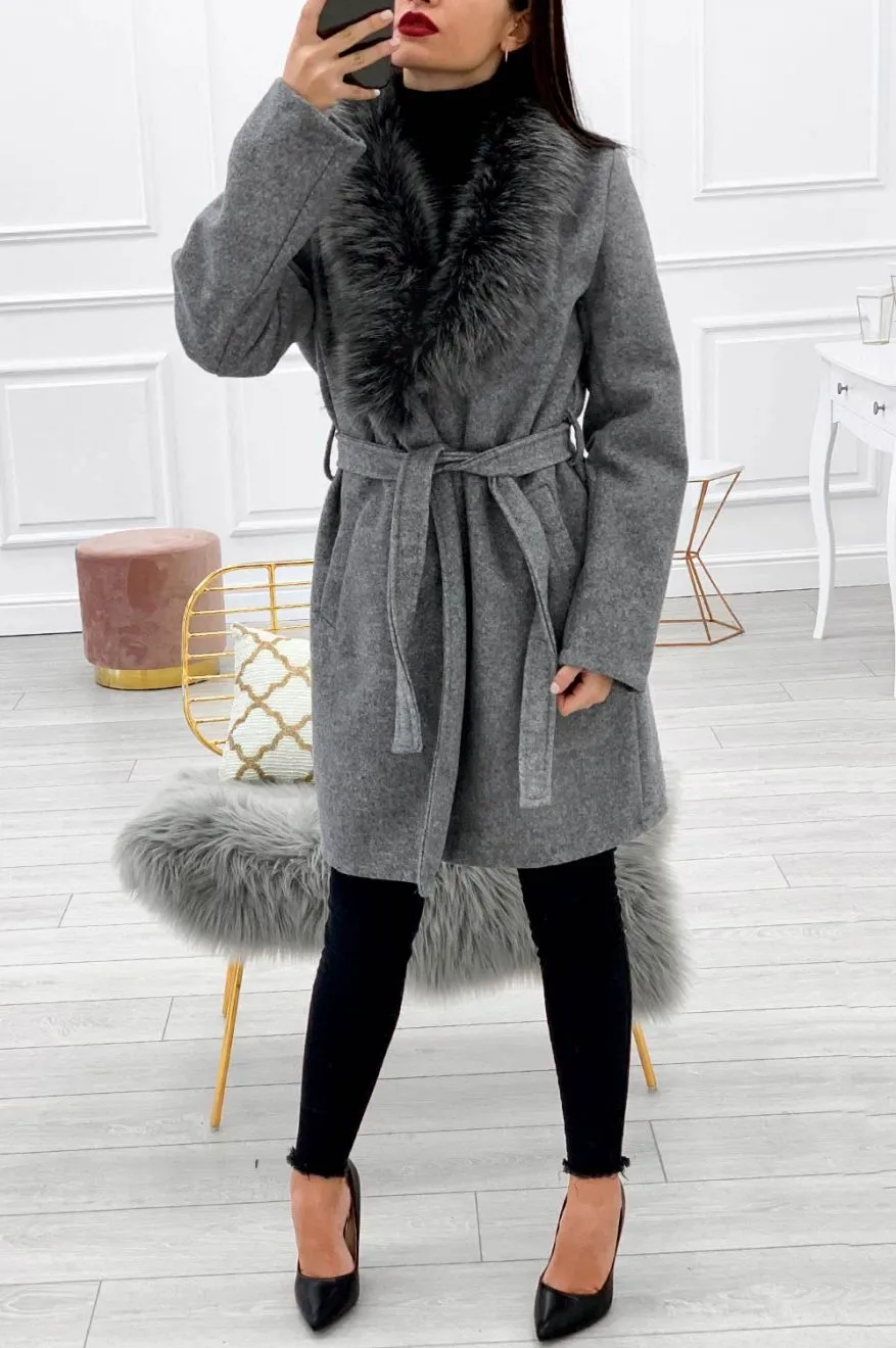 Cappotto con laccio in vita e collo in ecopelleccia Grigio