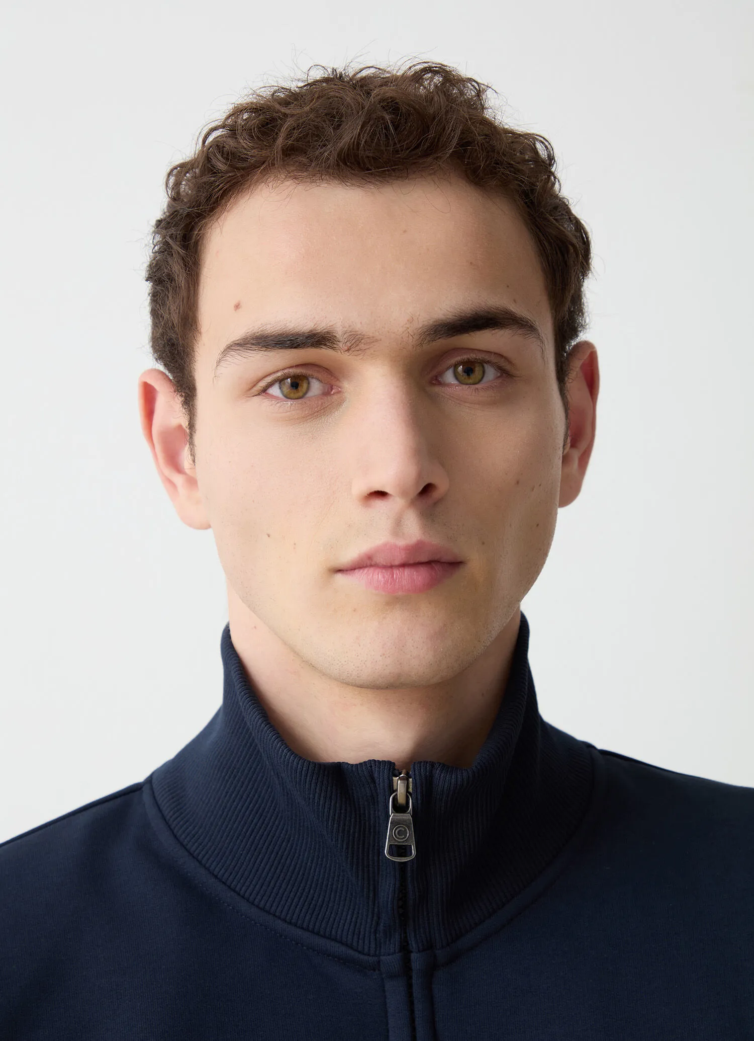 Casual full-zip sweatshirt