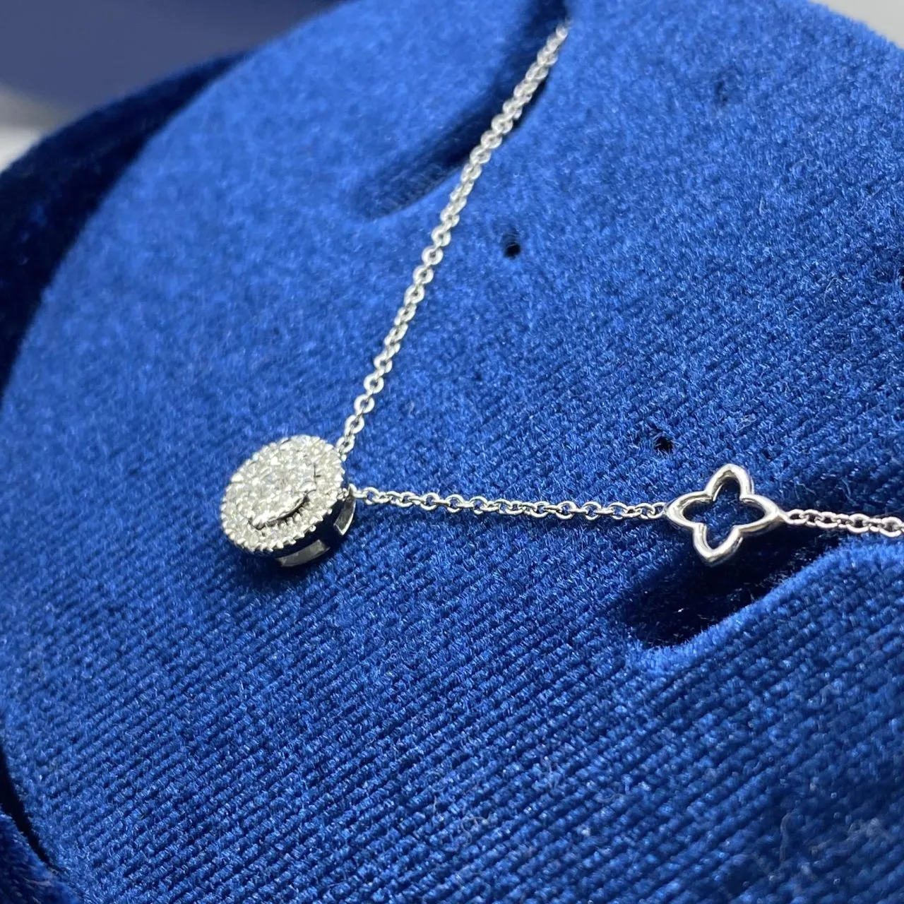 Collana Recarlo Bisanzio in Oro Bianco e Brillanti ct. 0,17
