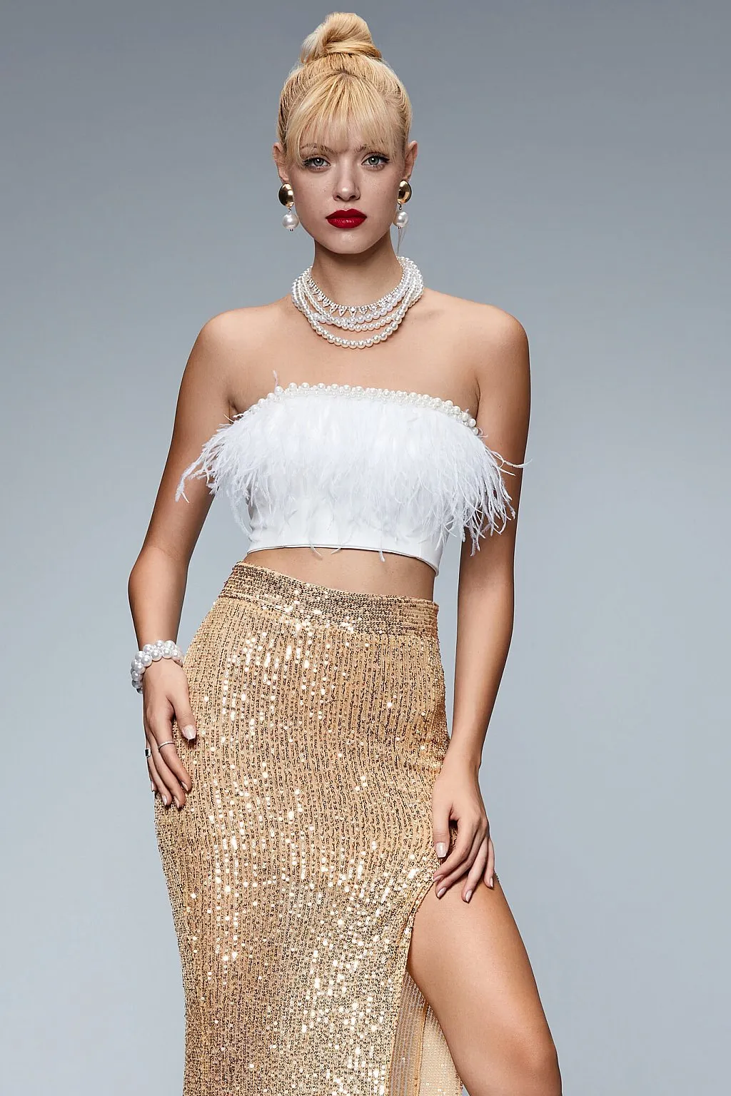 Completo elegante con gonna in paillettes