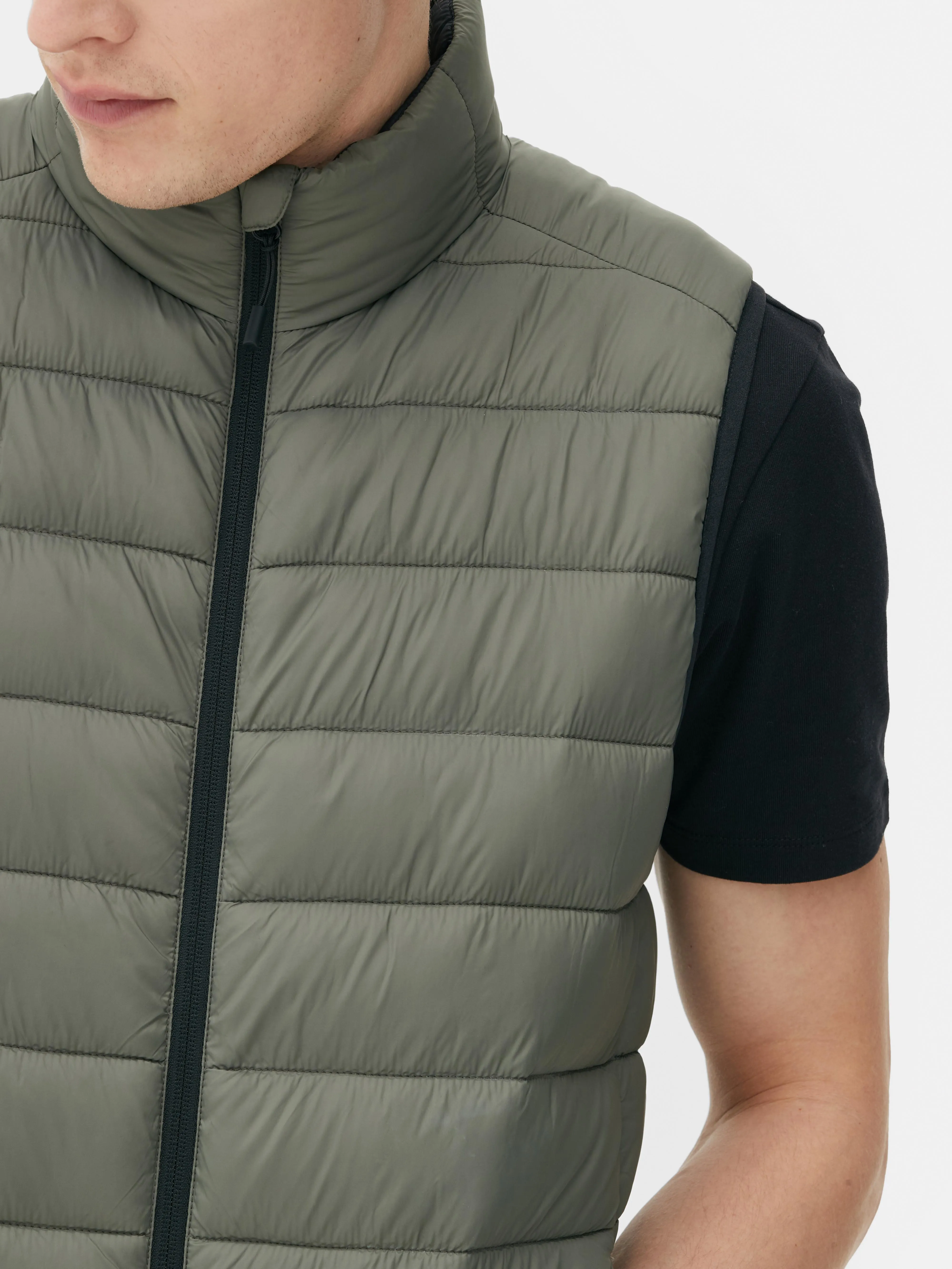 Gilet imbottito con zip