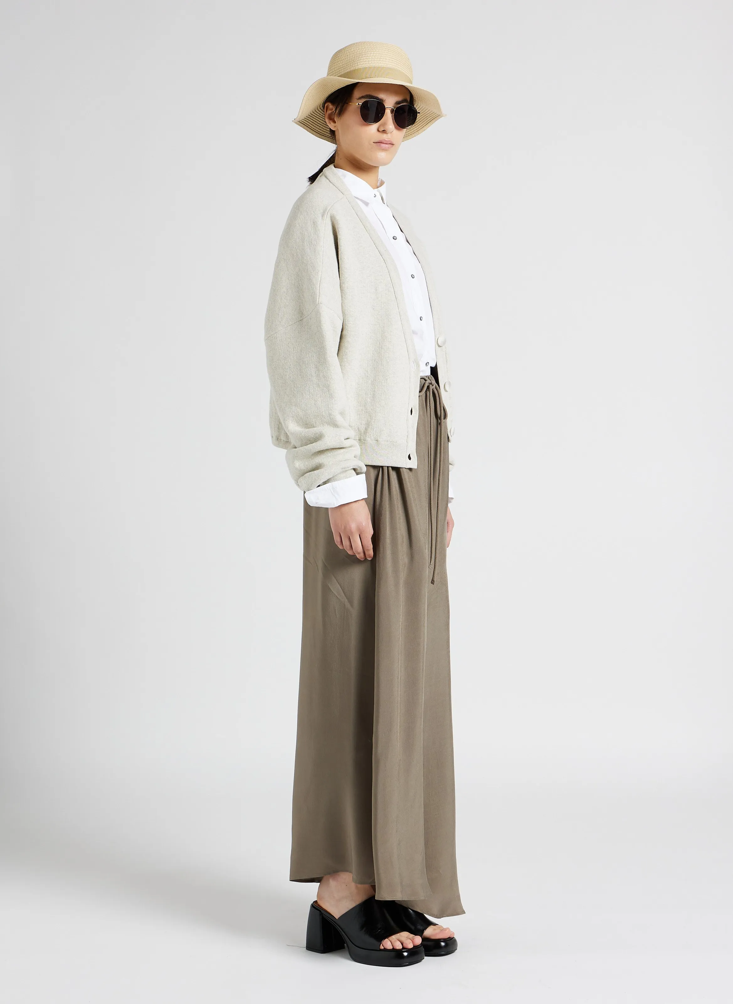  HUMANOID   HERMANN - Camicia ampia con collo classico in cotone | Bianco