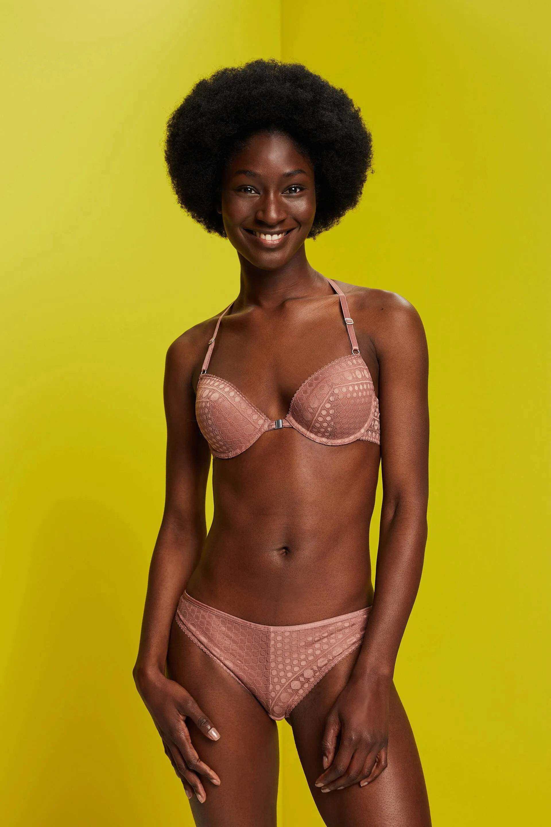 In materiale riciclato: Reggiseno imbottito con ferretto e pizzo