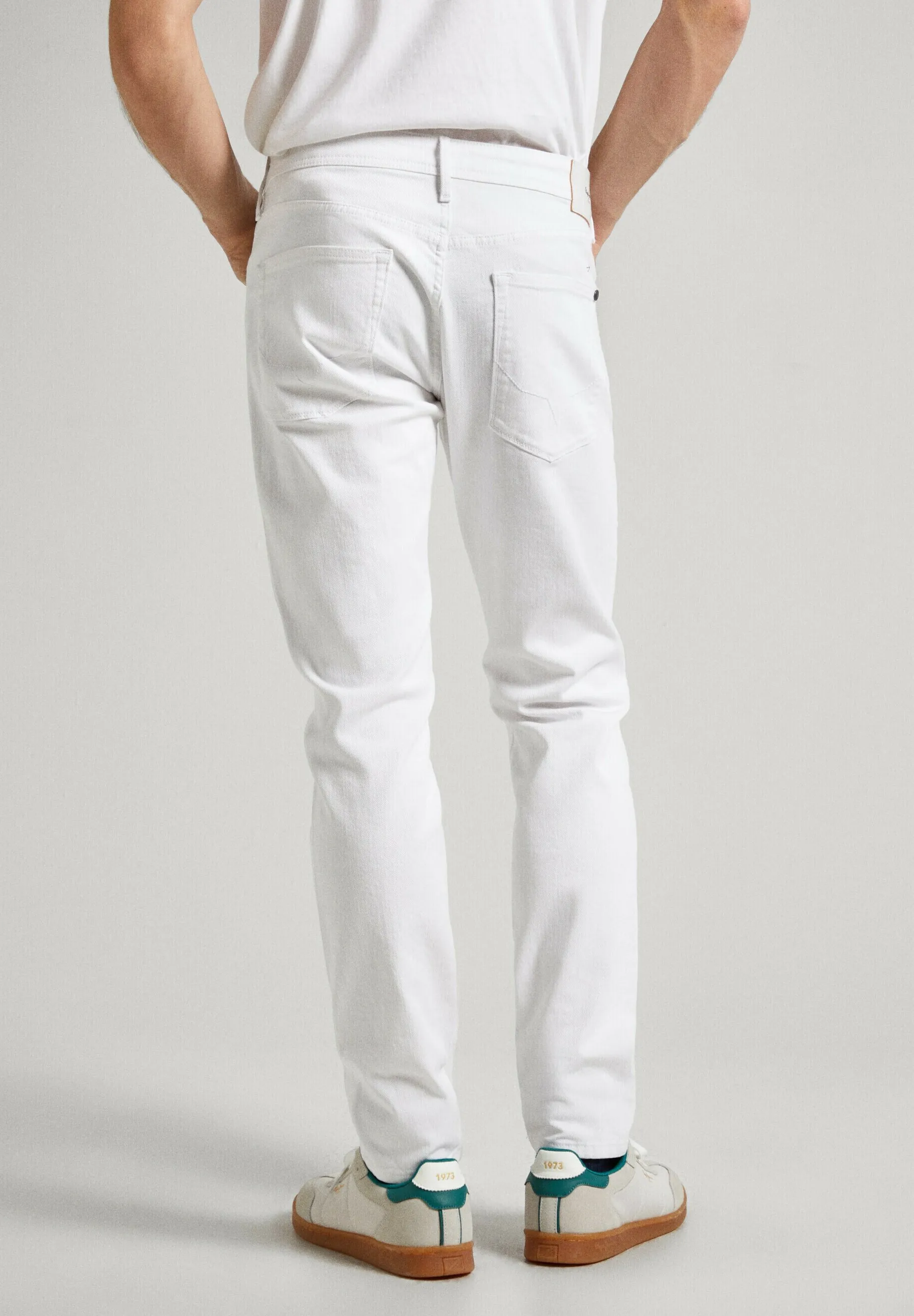 Jeans a sigaretta