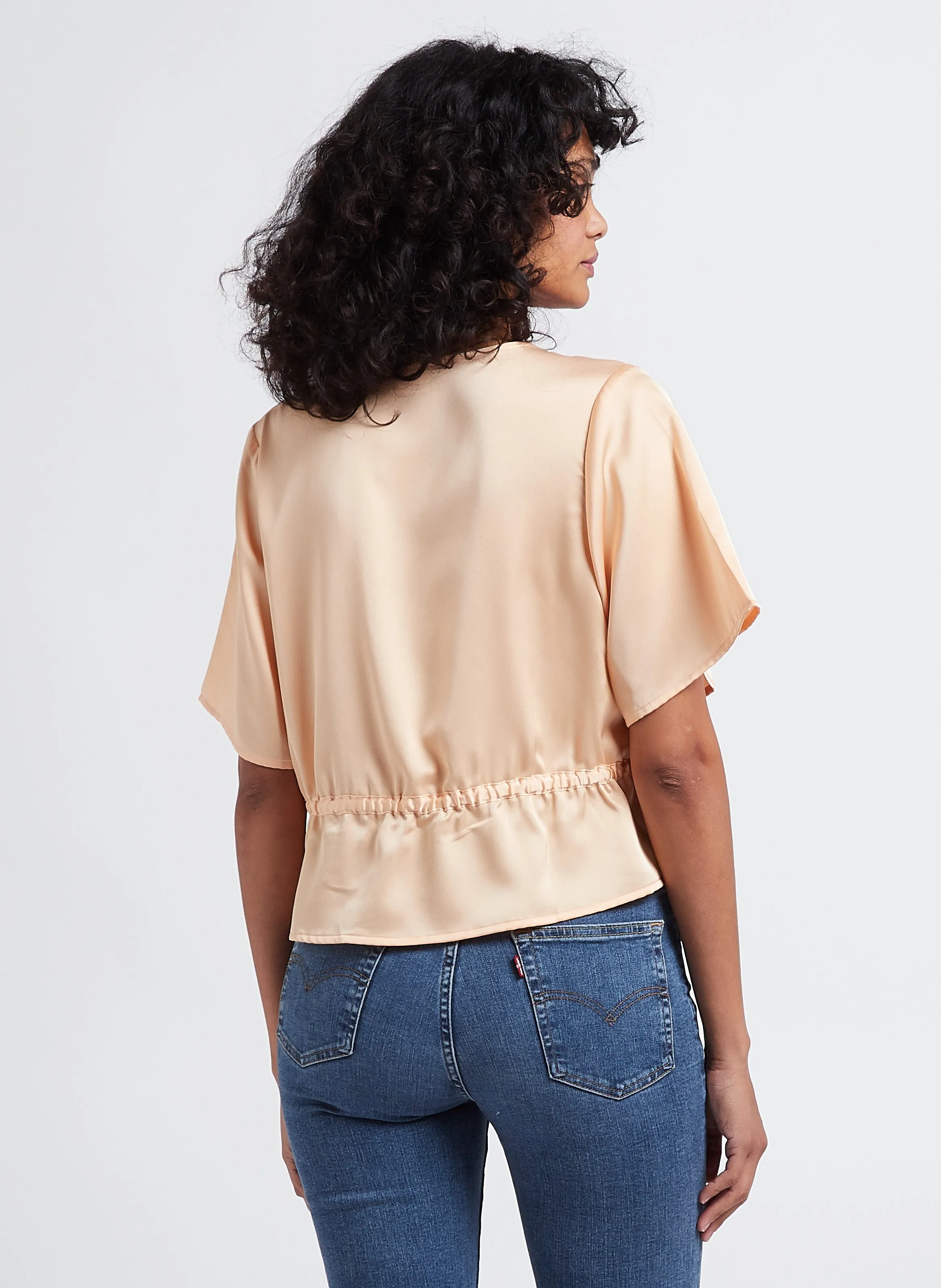  LEVI'S   LINDY SS BLOUSE - Blusa morbida scollo a V satinata | Beige