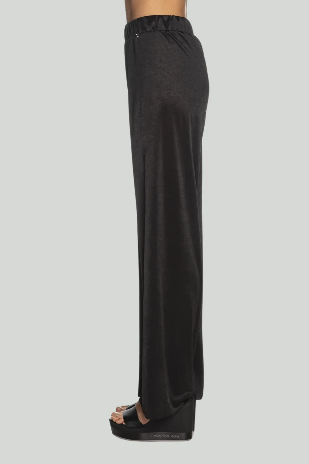 MARKUP PANTA PALAZZO NERO 665125