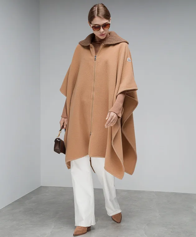 Moncler Poncho in lana marrone con logo 3G000050U134