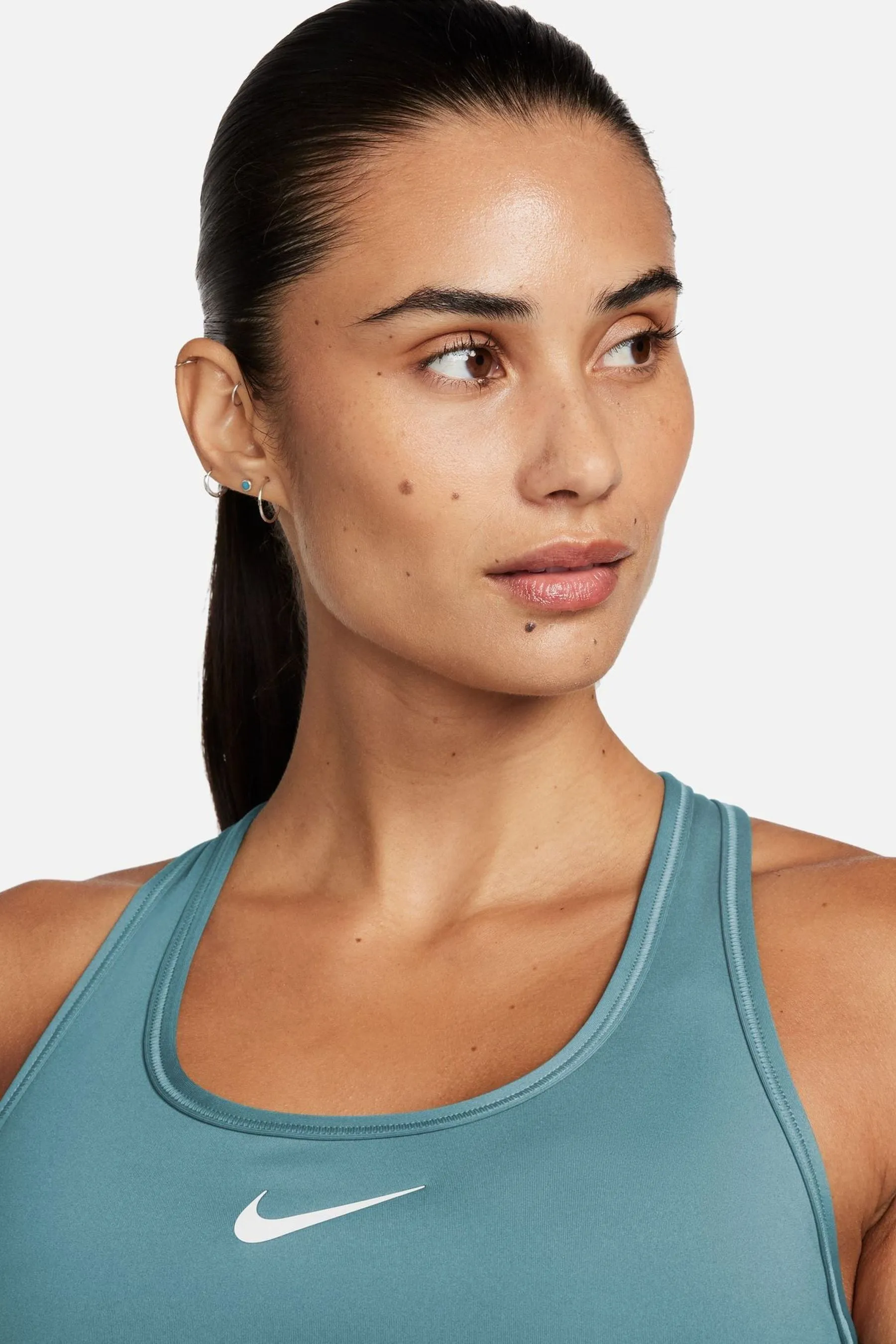 Nike - Reggiseno sportivo imbottito sostegno medio con logo