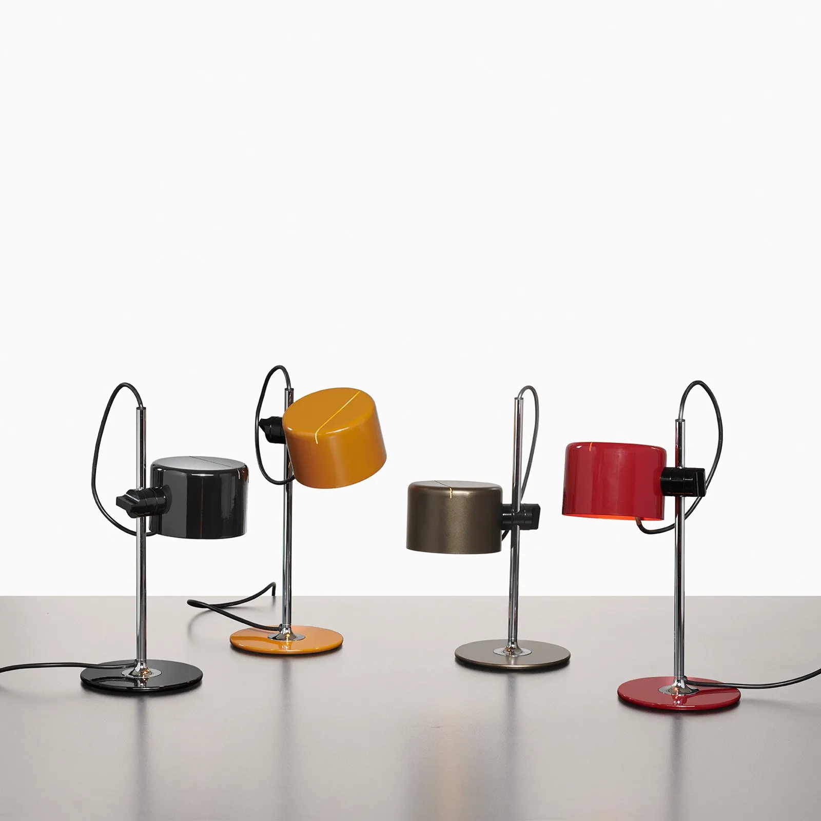 Oluce Mini Coupè lampada LED da tavolo, nero