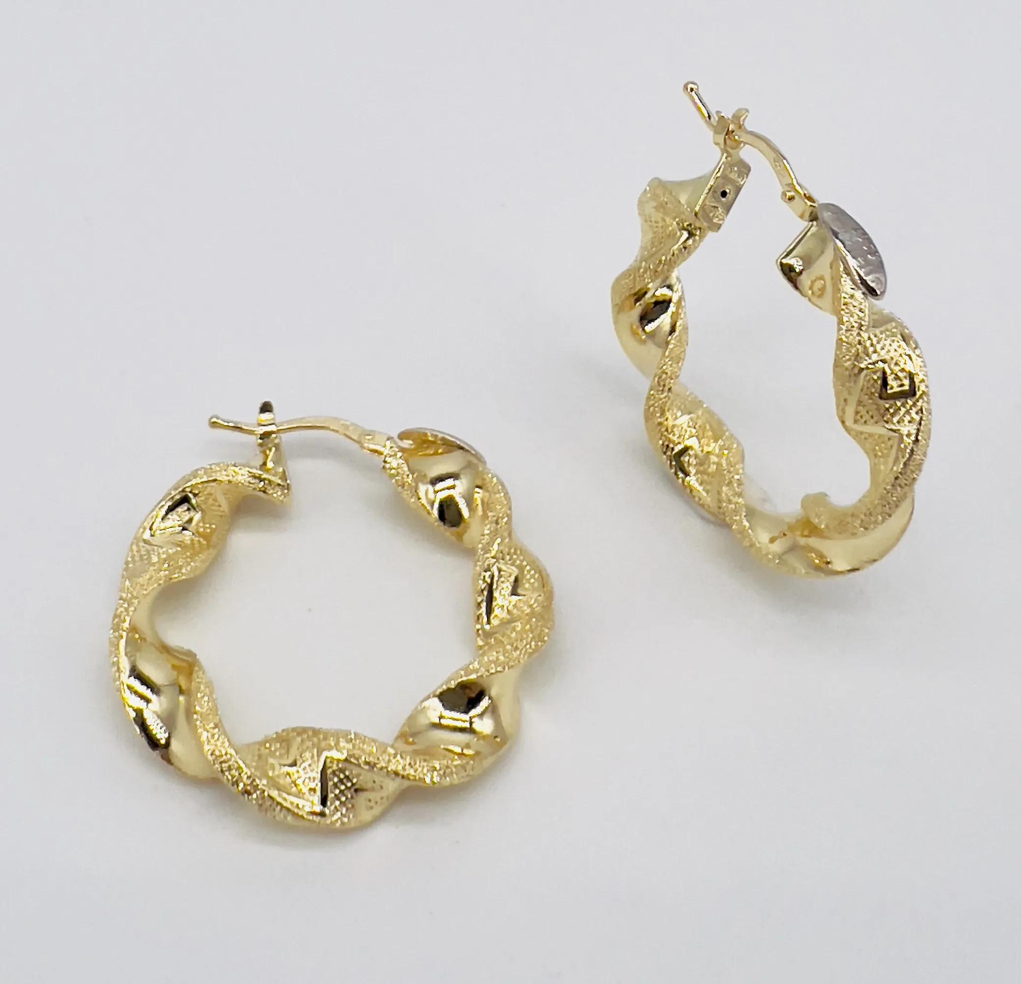 Orecchini cerchio oro giallo 750% GIPSY ART. OROGC6