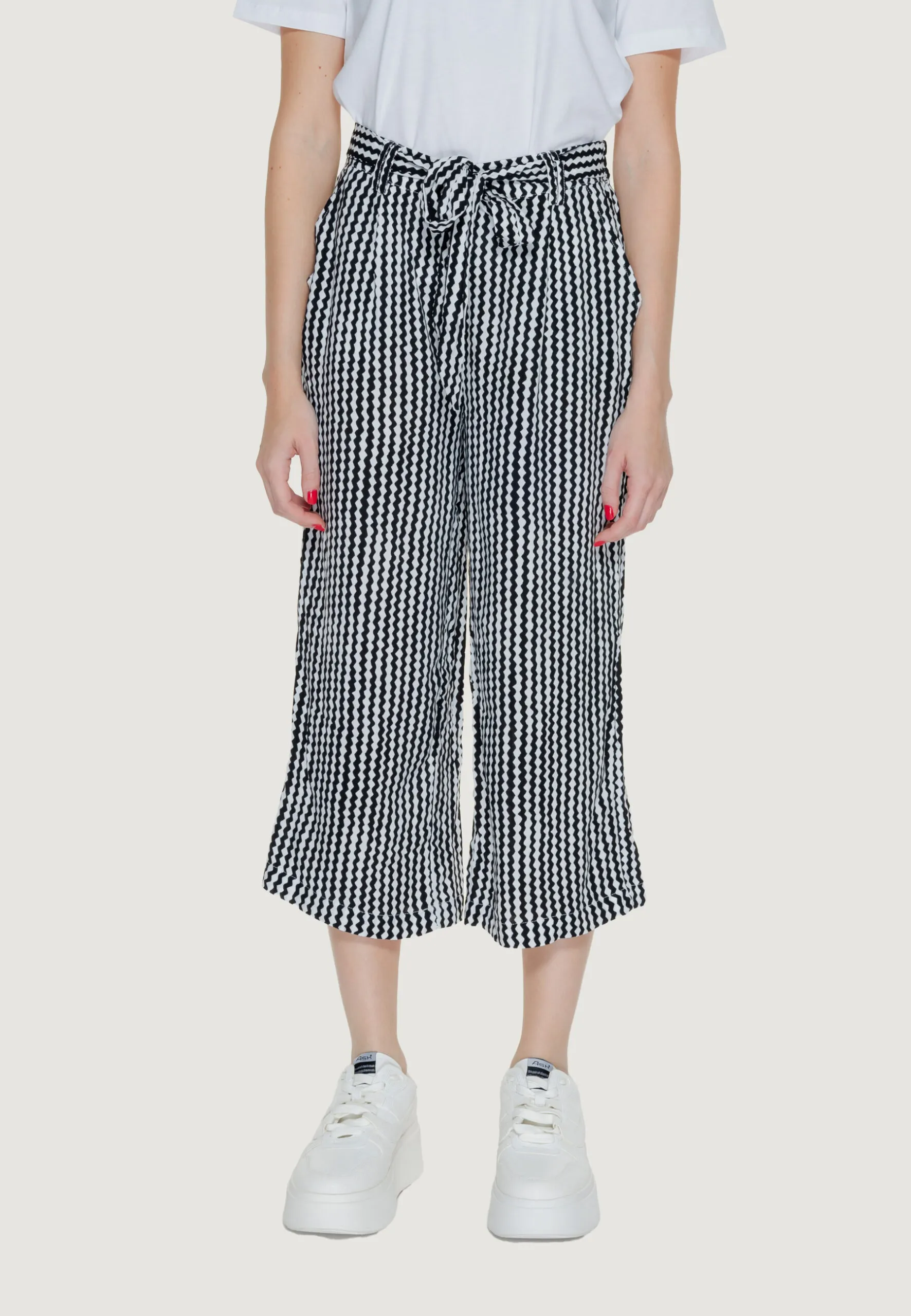 Pantaloni cropped Only ONLNOVA LIFE PALAZZO AOP PTM Nero