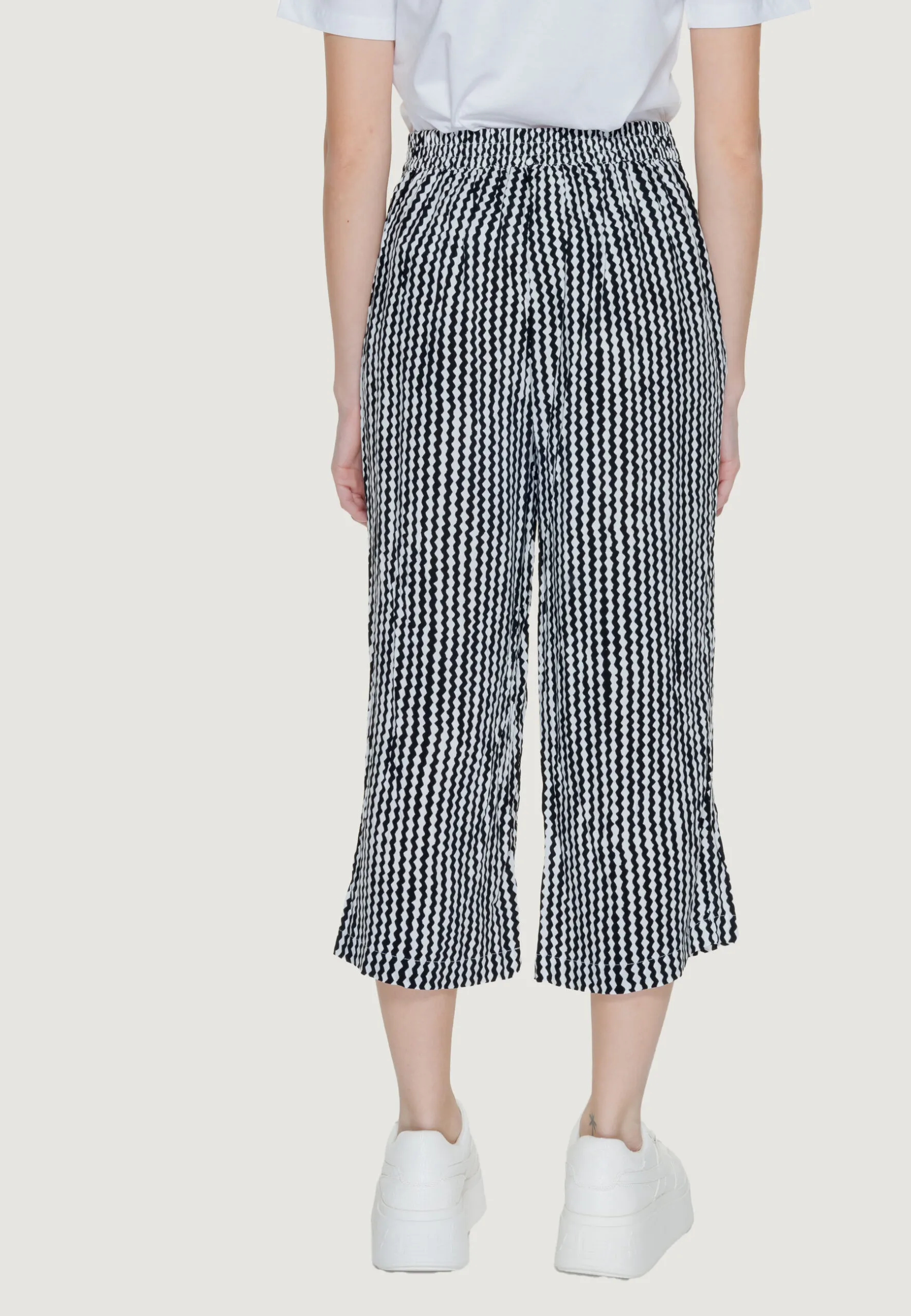 Pantaloni cropped Only ONLNOVA LIFE PALAZZO AOP PTM Nero