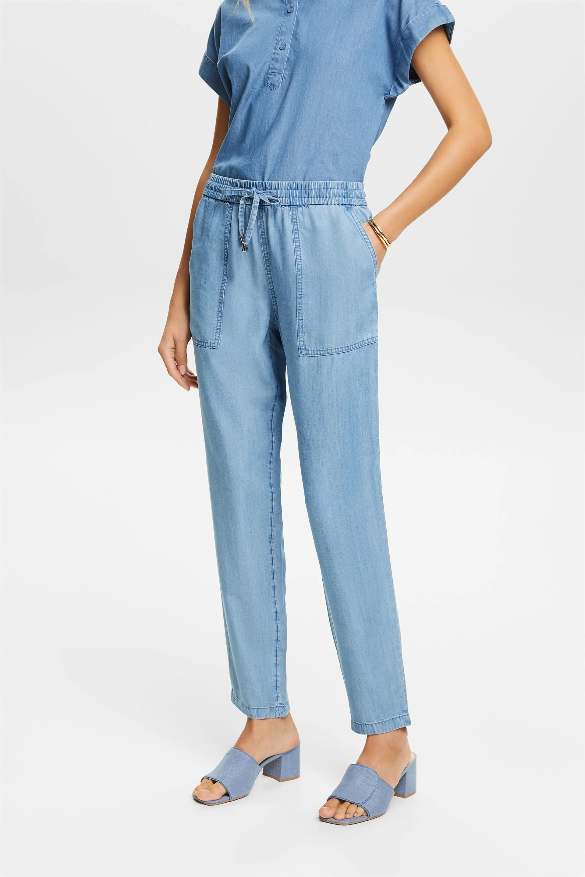 Pantaloni in denim leggero