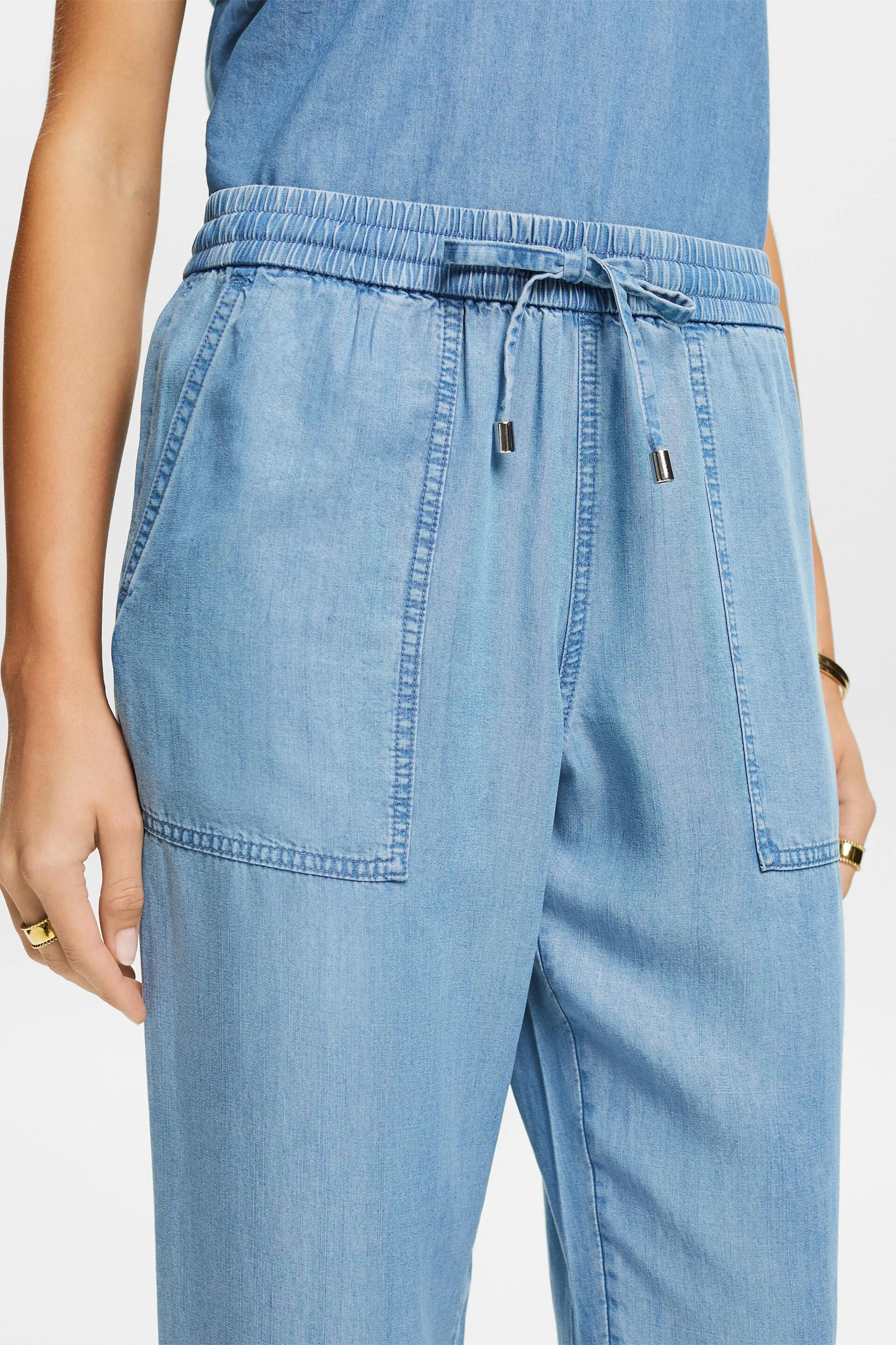 Pantaloni in denim leggero