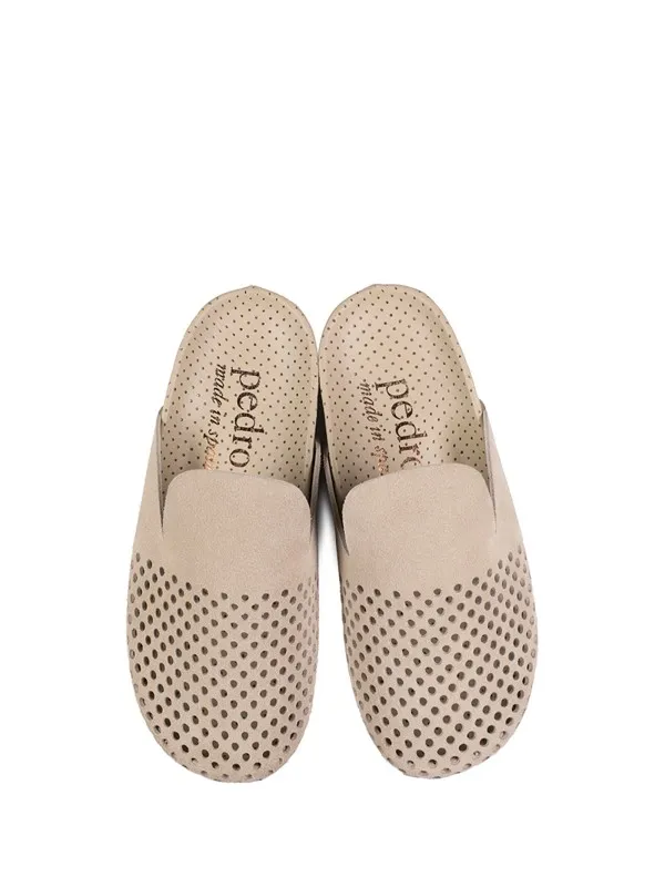 Perforated dove-grey sabot