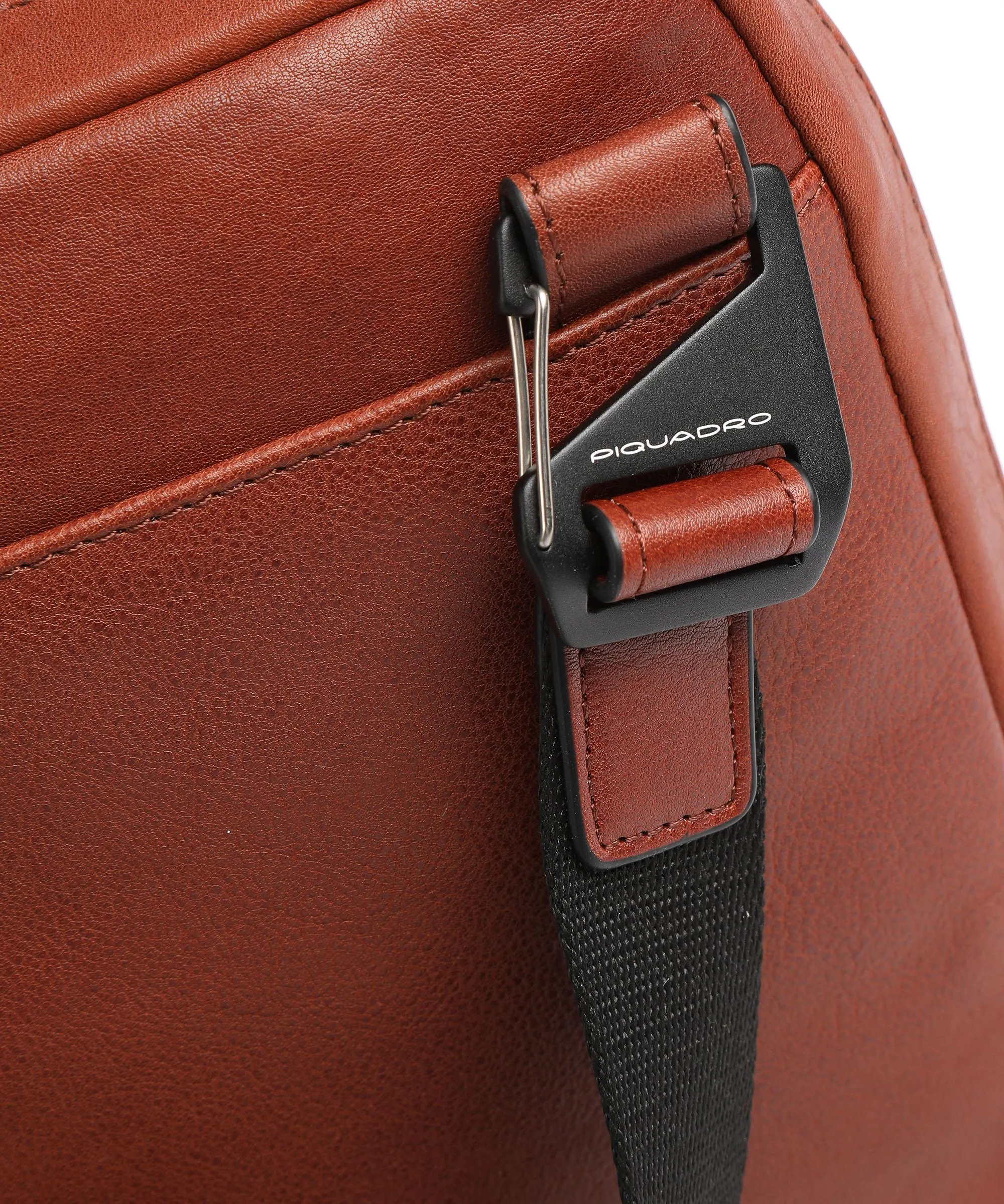  Piquadro Harper Borsa a tracolla pelle a grana fine tabacco  