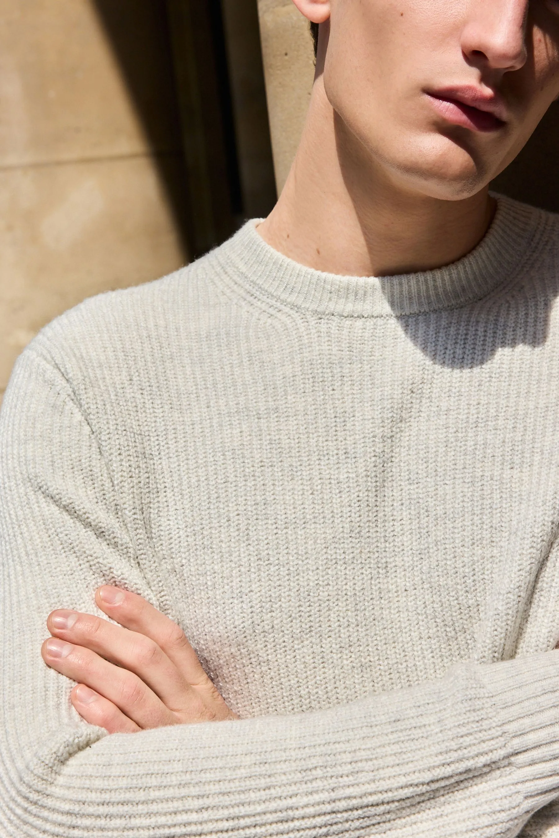 Regular - Vestibilità Girocollo Maglione Lavorato A Maglia    
