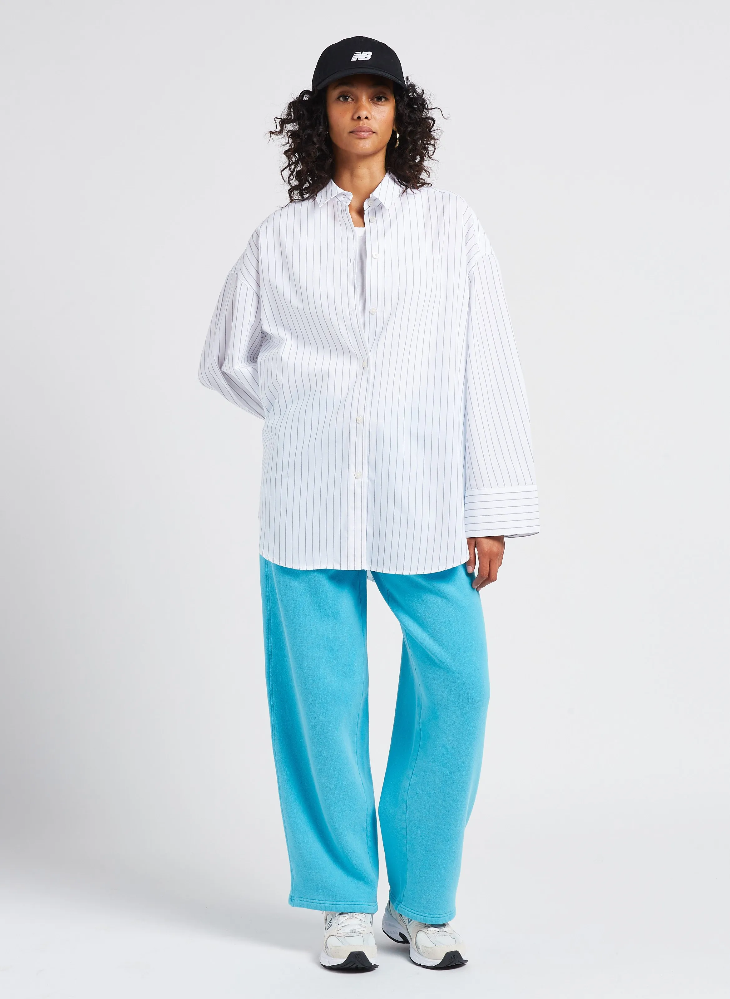  SAMSOE SAMSOE   MARIKA - Camicia ampia con collo classico in cotone biologico | Beige