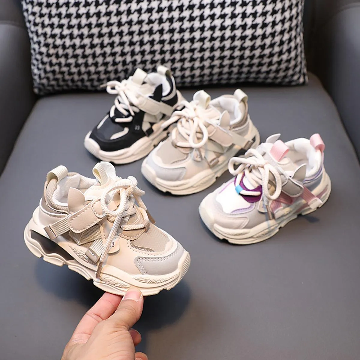 Scarpe da ginnastica robuste popolari Designer di marca Scarpe per bambini Scarpe per bambini di nuova moda Scarpe da bambina in