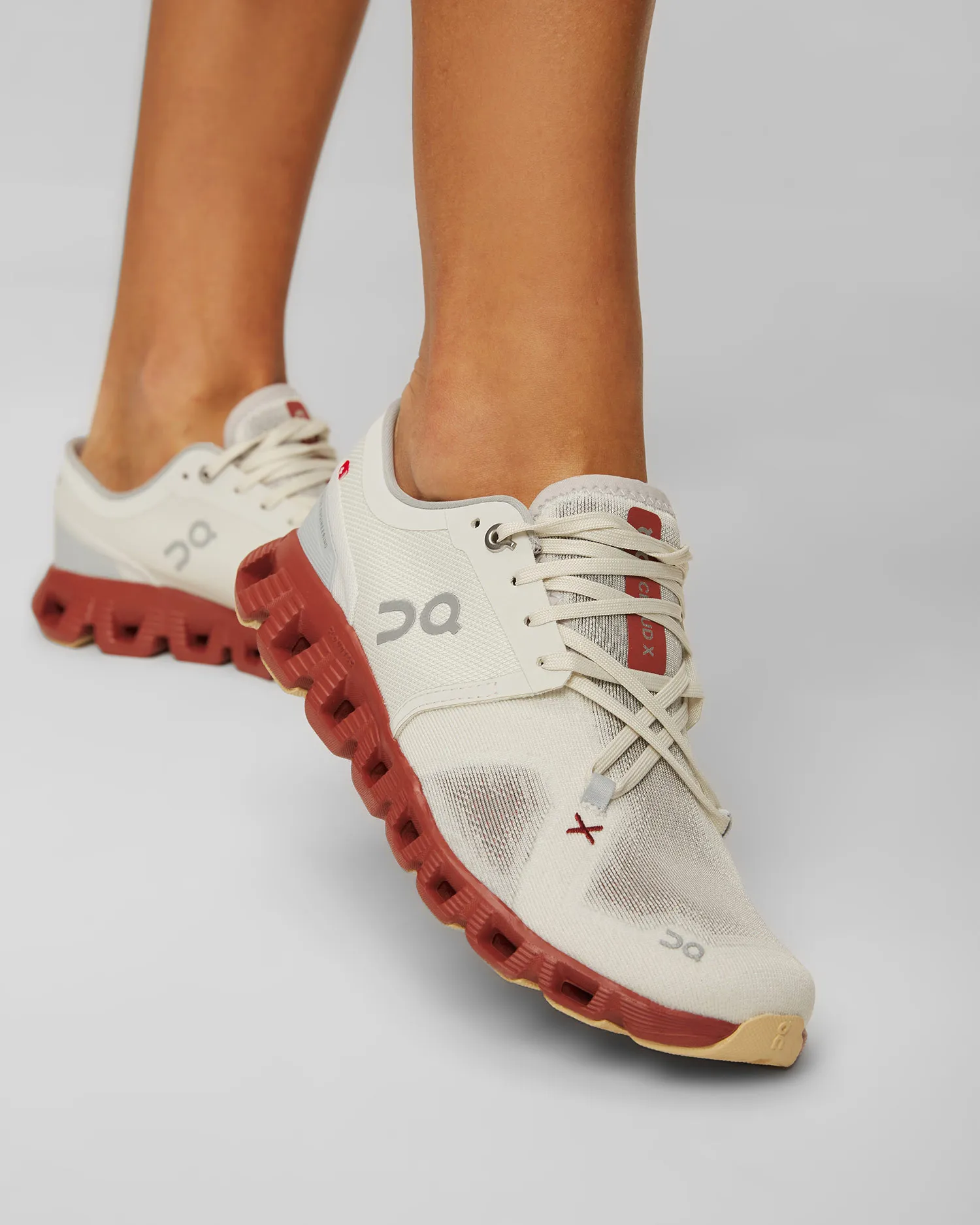 Scarpe sportive da donna On Running Cloud X 3 6097791-ice-auburn