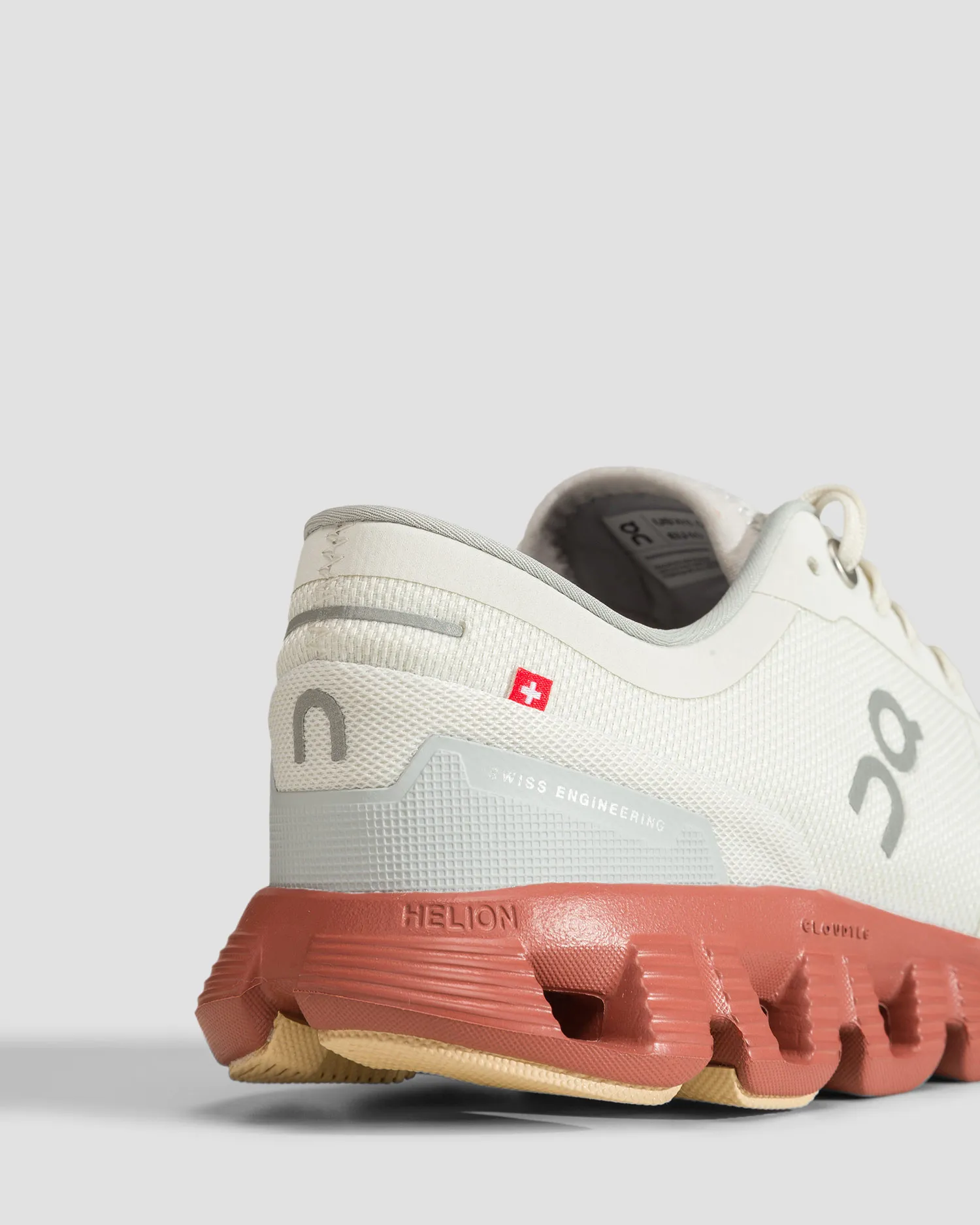 Scarpe sportive da donna On Running Cloud X 3 6097791-ice-auburn