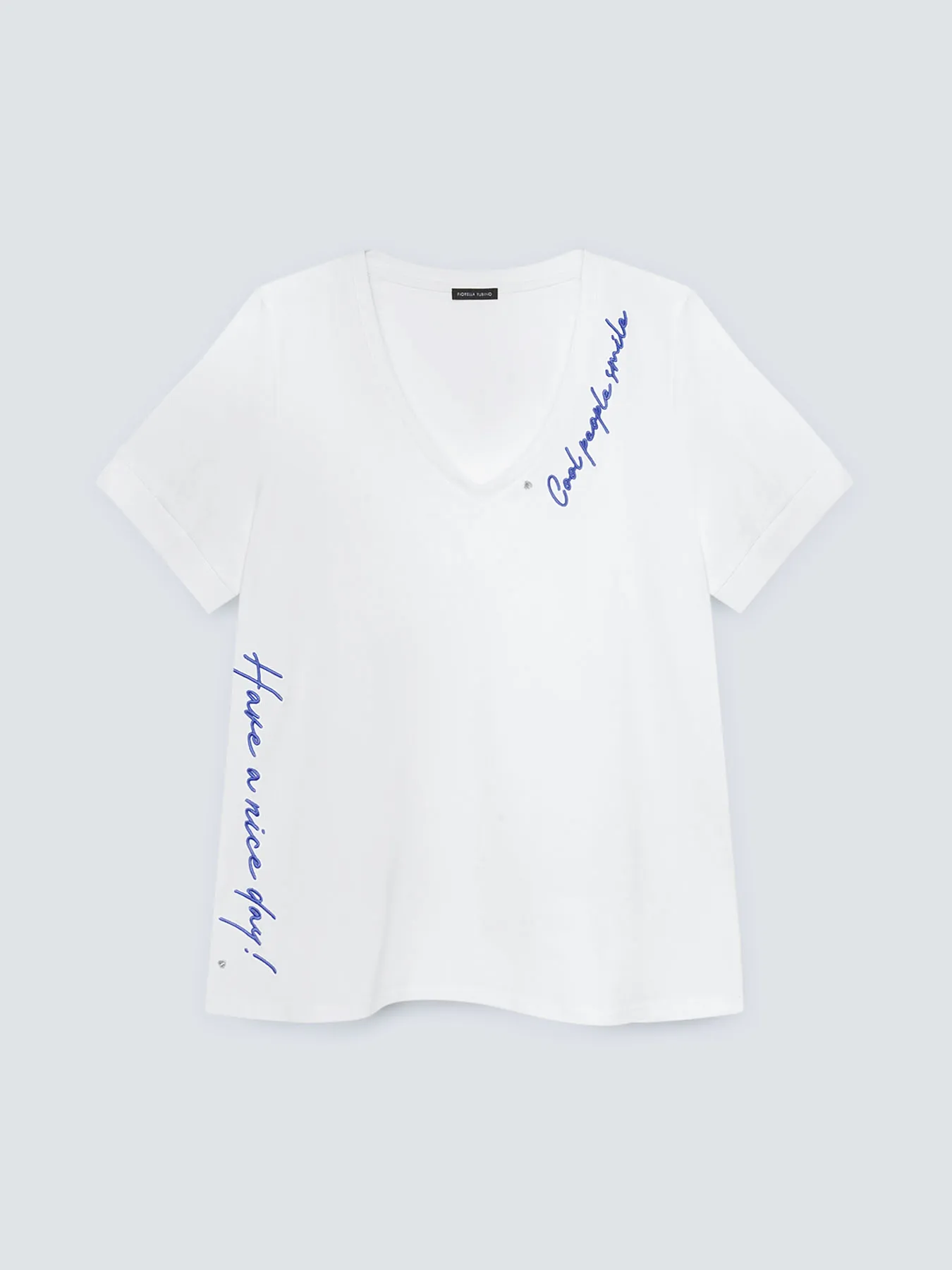 T-shirt con scritta ricamata