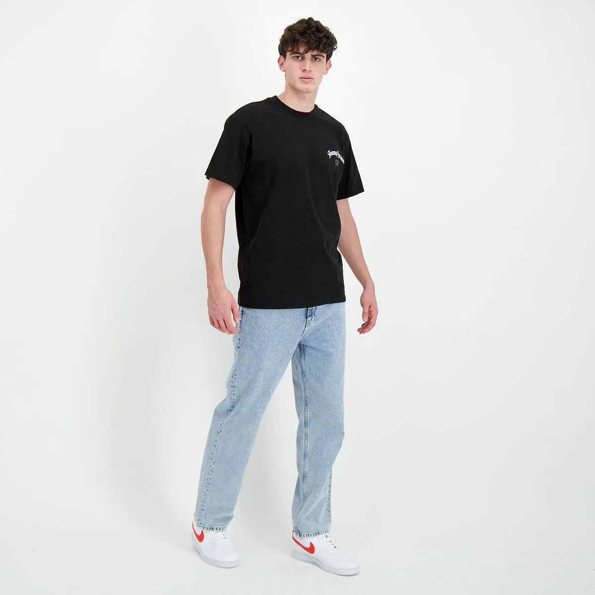     TOMMY JEANS JEANS SKATER  