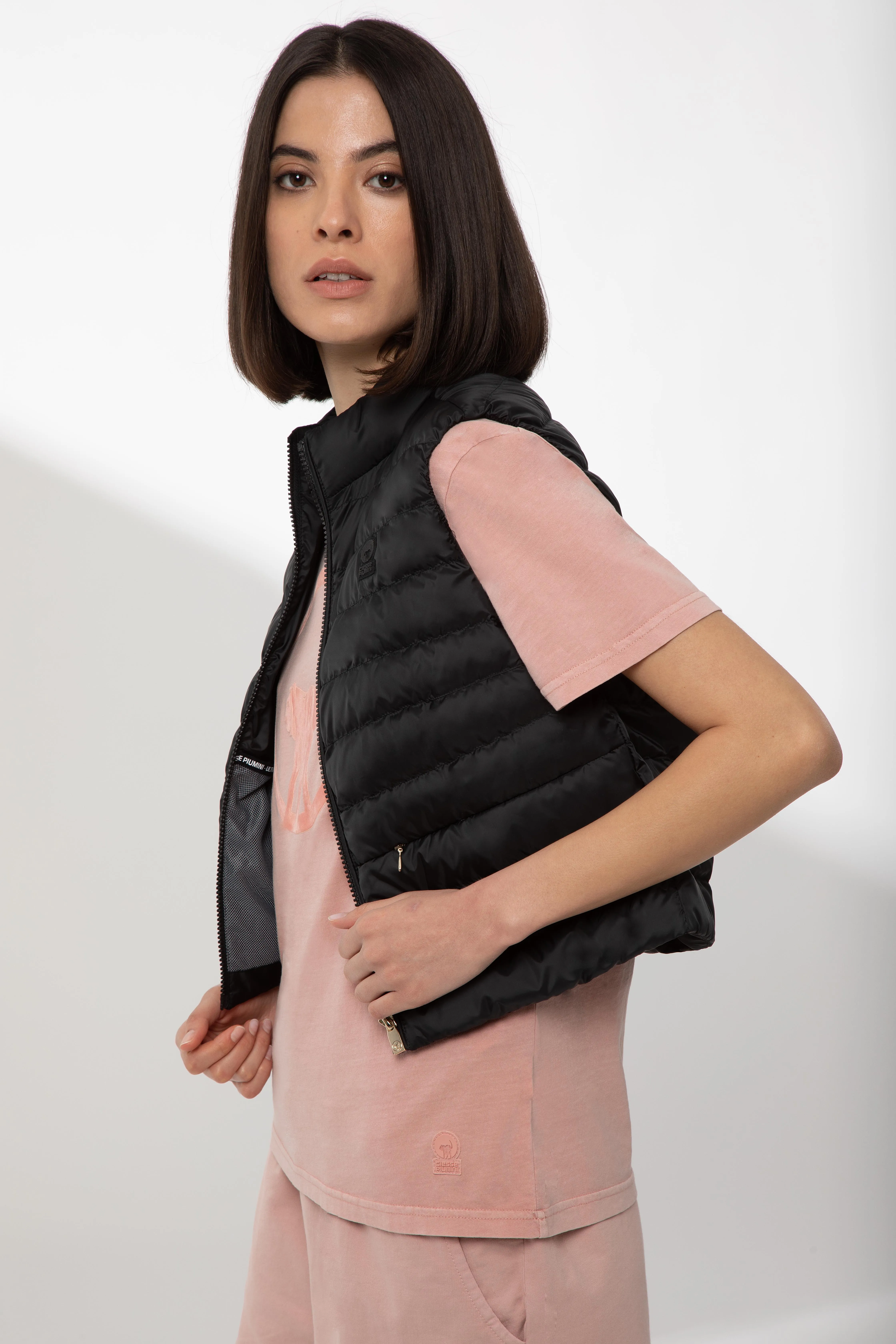 VIVI – BLACK CROP GILET