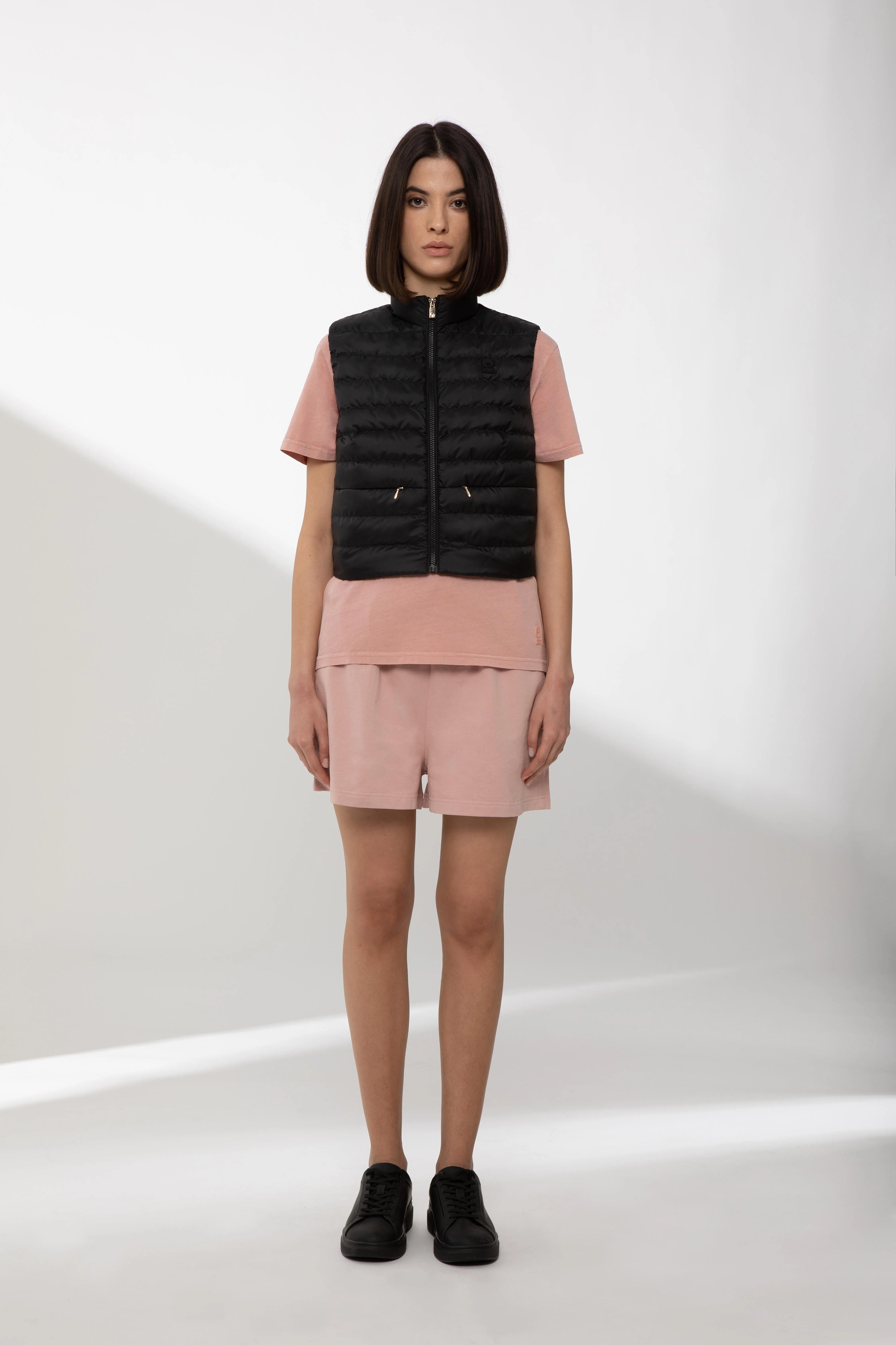 VIVI – BLACK CROP GILET